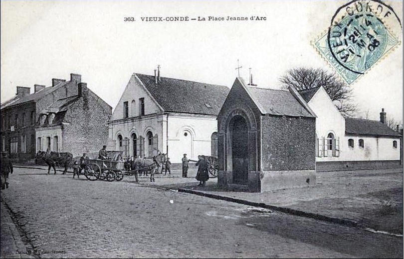 07   La place Jeanne d'Arc en 1906